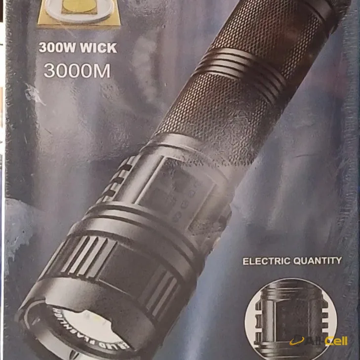 Strong light flashlight
